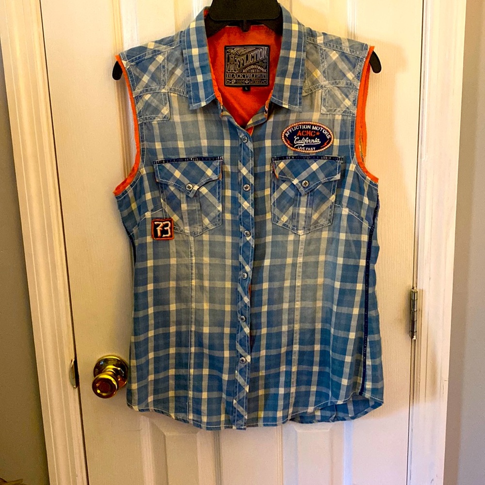Women’s Affliction Flannel Cutoff with snap buttons. Size Large.